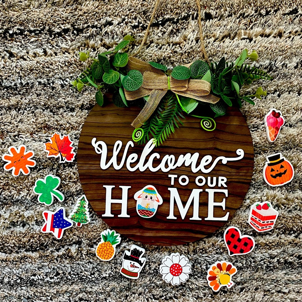 Welcome Sign with interchangeable magnets